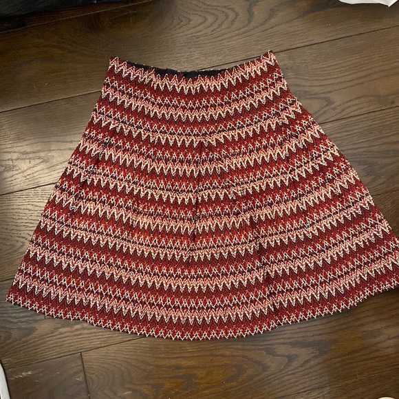 Structured skirt - Picture 1 of 3